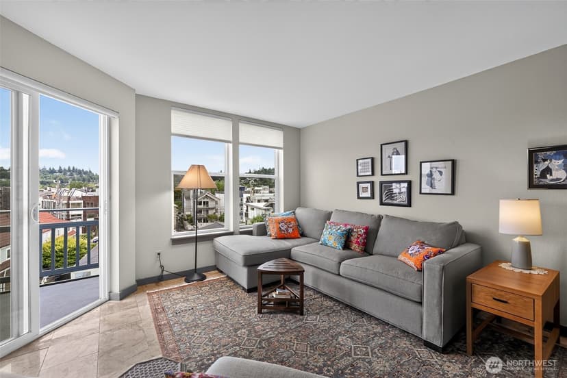 Property photo for 2920 Alki Avenue SW #409, Seattle photo 11