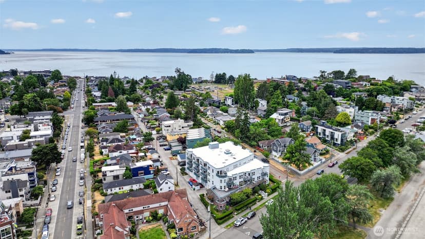 Property photo for 2920 Alki Avenue SW #409, Seattle photo 32