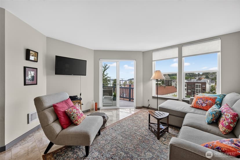 Property photo for 2920 Alki Avenue SW #409, Seattle photo 13