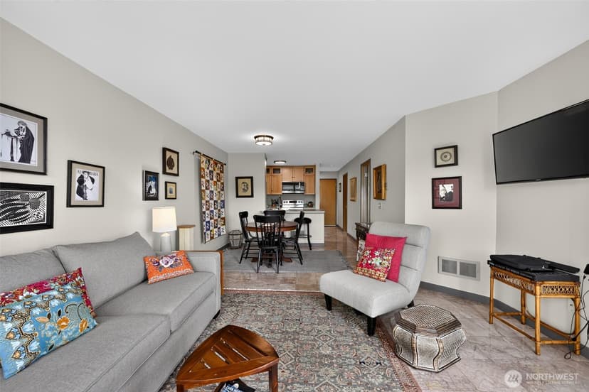 Property photo for 2920 Alki Avenue SW #409, Seattle photo 15