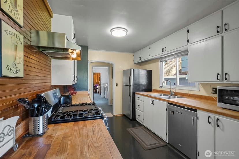 Property photo for 2423 Chestnut Street, Everett photo 12