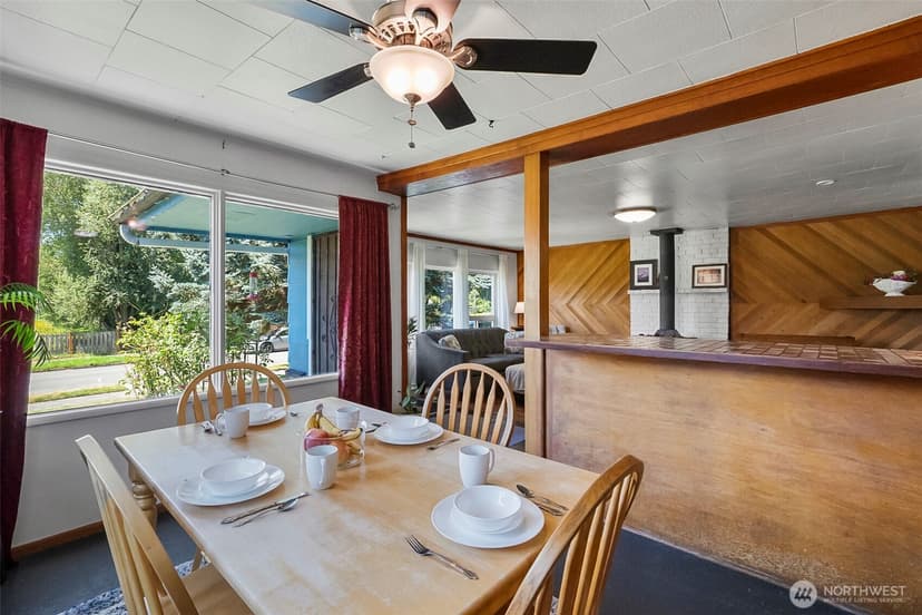 Property photo for 2423 Chestnut Street, Everett photo 9