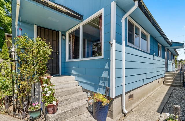 Property photo for 2423 Chestnut Street, Everett photo 2