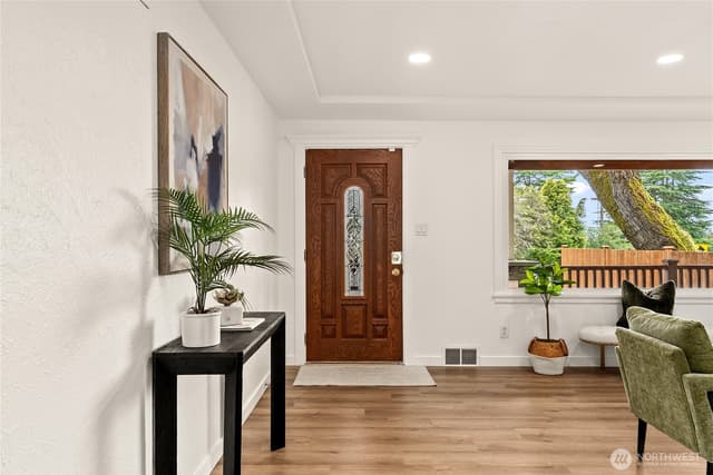Property photo for 101 Browns Point Boulevard, Tacoma photo 5