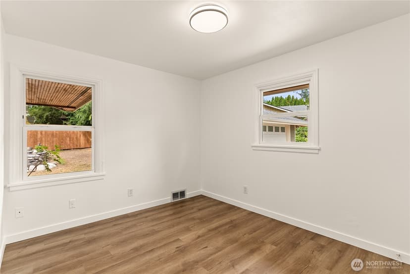 Property photo for 101 Browns Point Boulevard, Tacoma photo 21