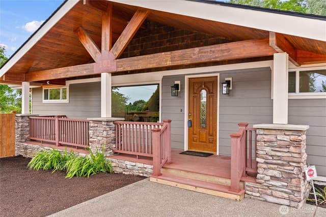 Property photo for 101 Browns Point Boulevard, Tacoma photo 2