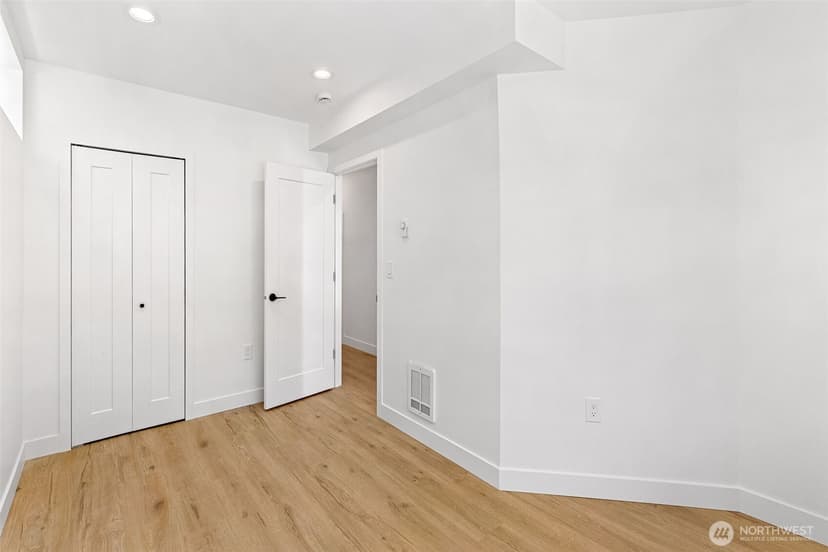 Property photo for 4113 Chilberg Avenue SW #B, Seattle photo 28