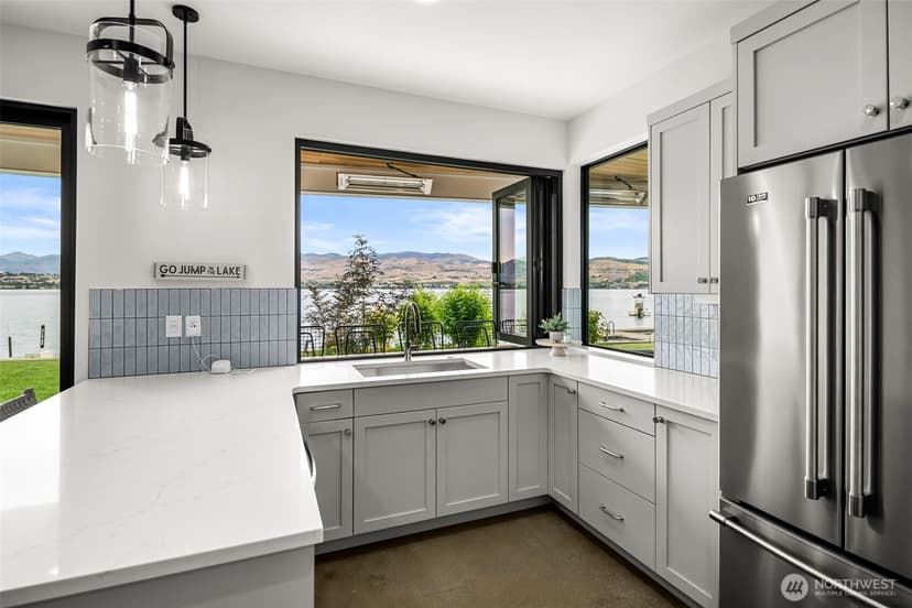 Property photo for 3212 S Lakeshore Road, Chelan photo 27