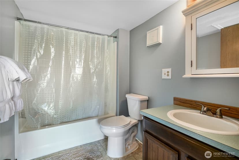 Property photo for 4227 252nd Street NE, Arlington photo 21