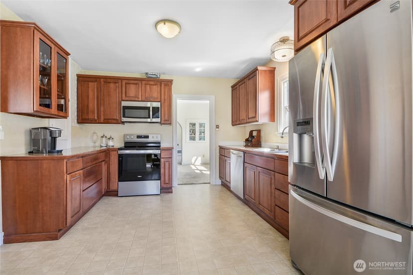 Property photo for 4227 252nd Street NE, Arlington photo 6