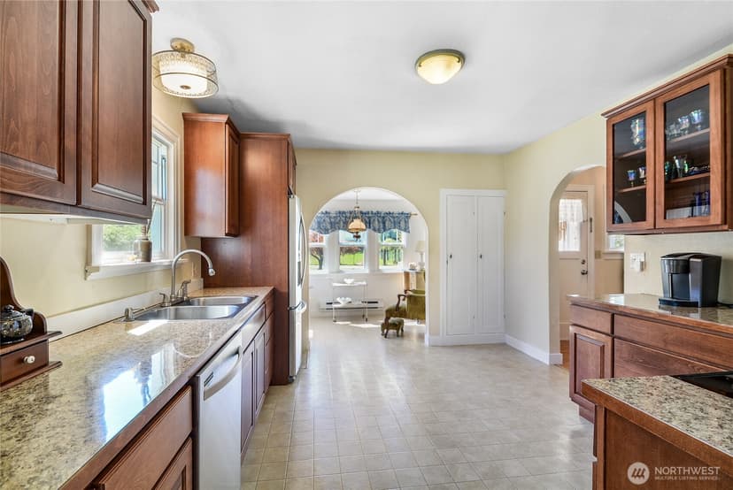 Property photo for 4227 252nd Street NE, Arlington photo 8