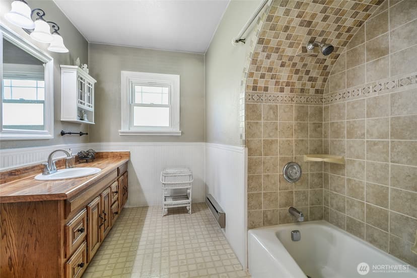 Property photo for 4227 252nd Street NE, Arlington photo 17