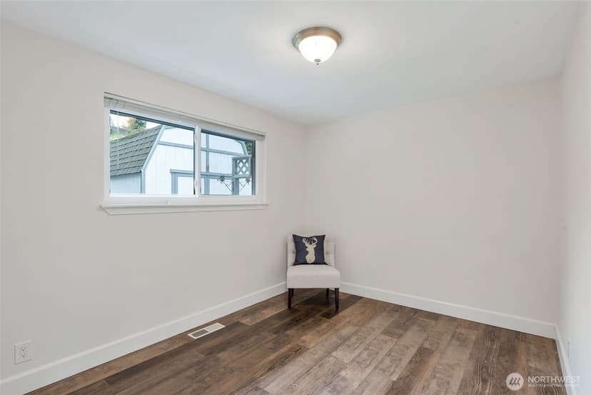 Property photo for 3433 NE 17th Place, Renton photo 12