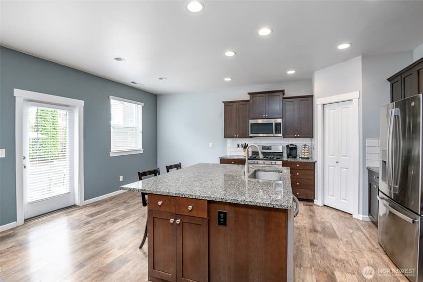 Property photo for 2929 82nd Avenue Ct E, Puyallup photo 10