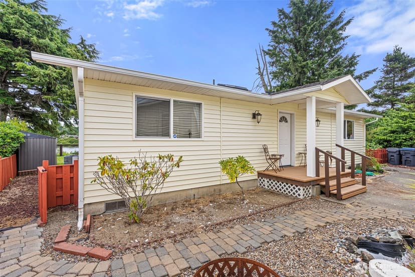 Property photo for 526 Sunset Avenue NE, Ocean Shores photo 3