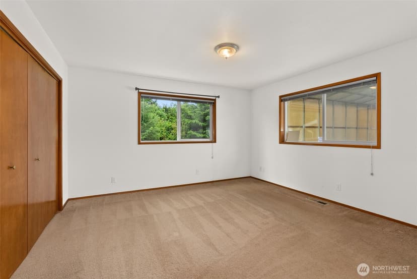 Property photo for 526 Sunset Avenue NE, Ocean Shores photo 16