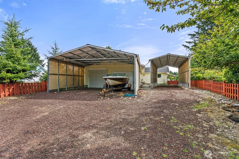 Property photo for 526 Sunset Avenue NE, Ocean Shores photo 37