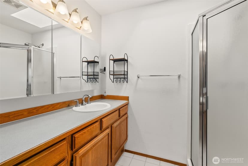 Property photo for 526 Sunset Avenue NE, Ocean Shores photo 18