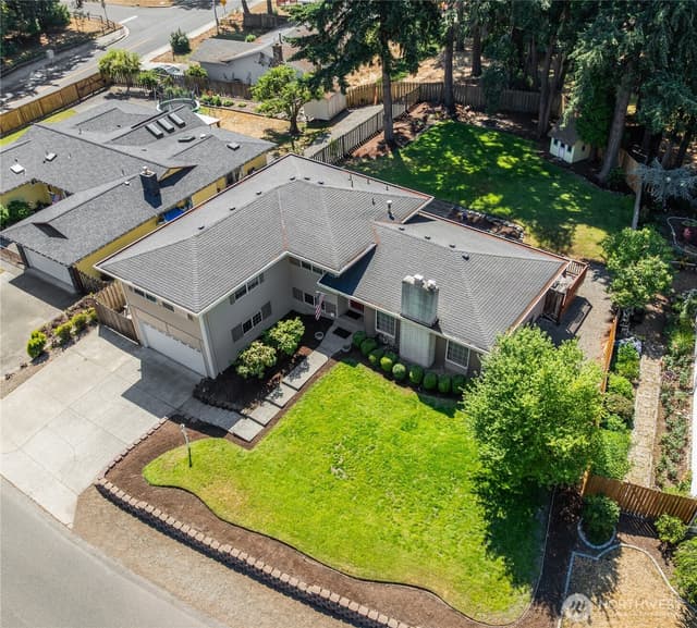 Property photo for 7610 95th Avenue SW, Lakewood
