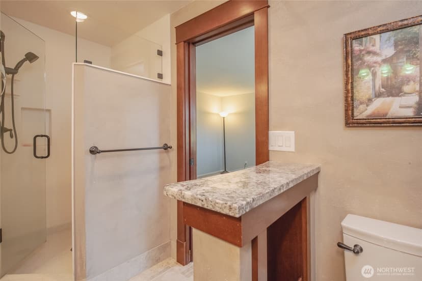 Property photo for 7610 95th Avenue SW, Lakewood photo 18