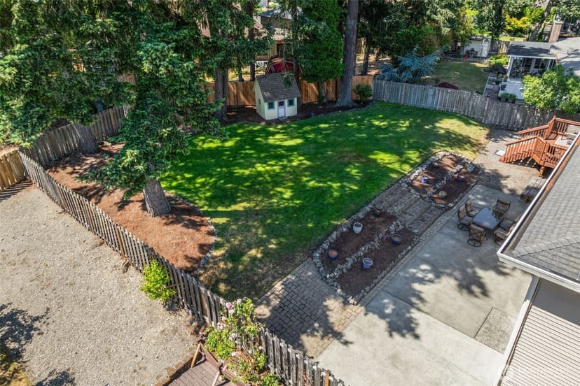 Property photo for 7610 95th Avenue SW, Lakewood photo 2