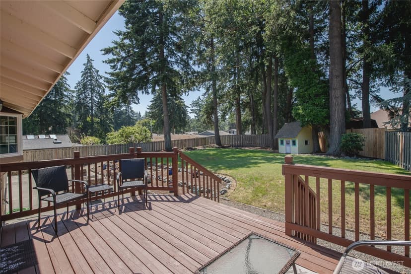Property photo for 7610 95th Avenue SW, Lakewood photo 31