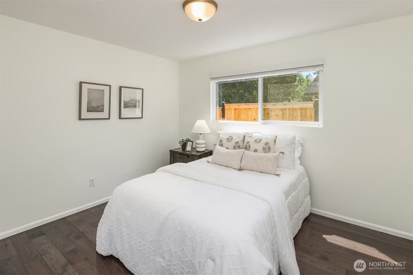 Property photo for 7061 NE 137th Street, Kirkland photo 16