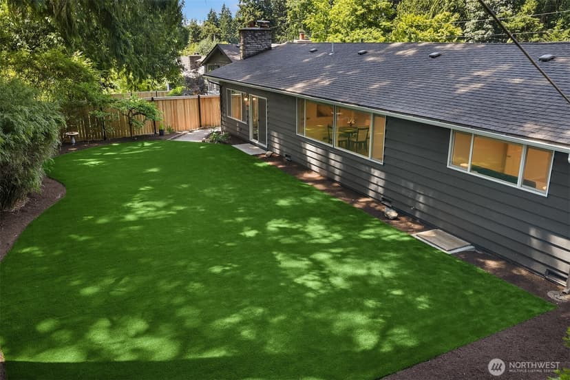 Property photo for 7061 NE 137th Street, Kirkland photo 24