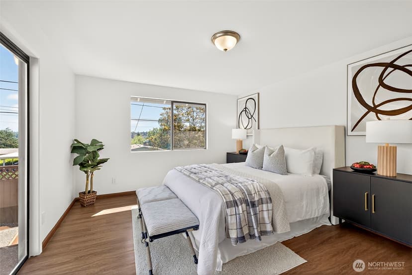 Property photo for 3415 24th Avenue W, Seattle photo 11