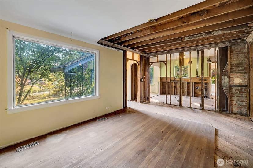 Property photo for 12015 8th Avenue S, Seattle photo 7