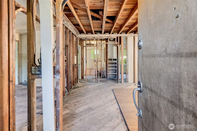 Property photo for 12015 8th Avenue S, Seattle photo 4