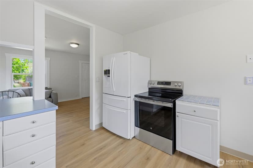 Property photo for 1010 N Pine Street, Tacoma photo 13