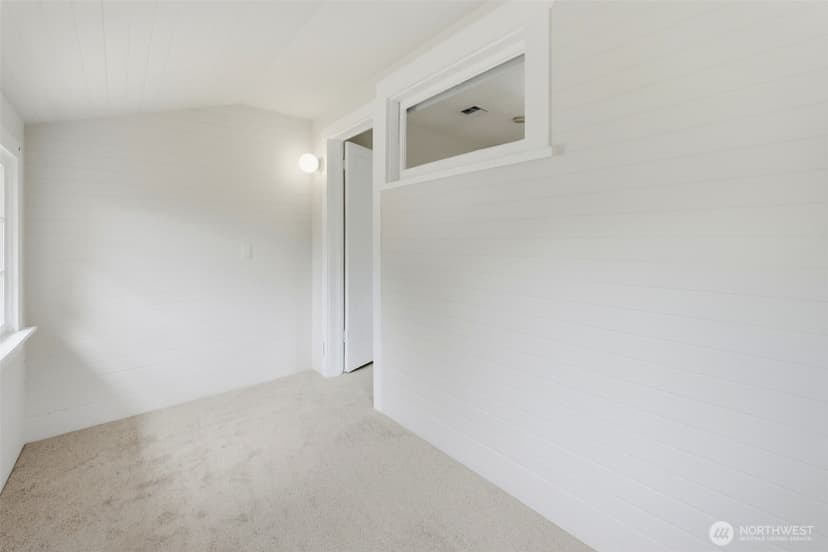Property photo for 1010 N Pine Street, Tacoma photo 21