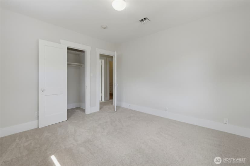 Property photo for 1010 N Pine Street, Tacoma photo 19