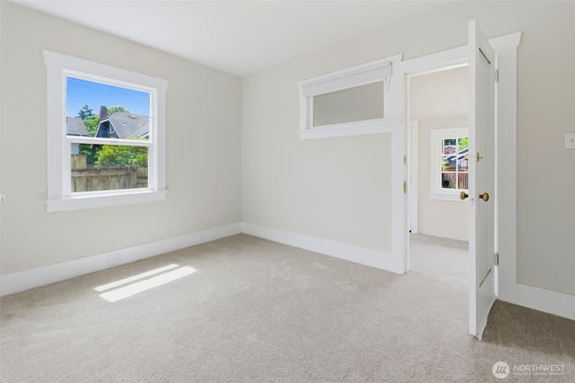 Property photo for 1010 N Pine Street, Tacoma photo 20