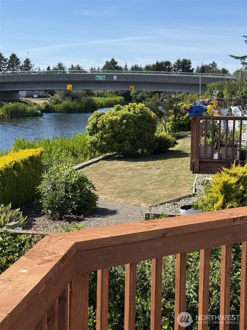 Property photo for 725 Wawona Avenue SW, Ocean Shores photo 18