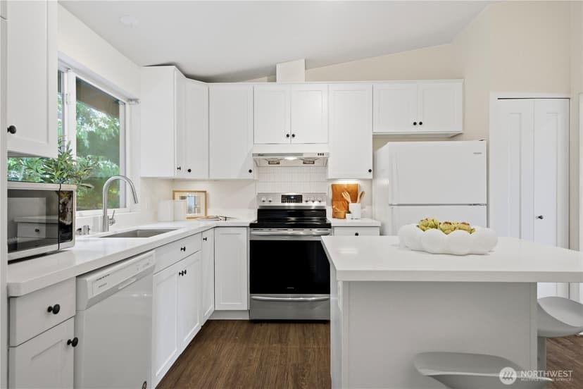 Property photo for 13232 NE 130th Place, Kirkland photo 13