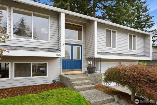 Property photo for 13232 NE 130th Place, Kirkland photo 3