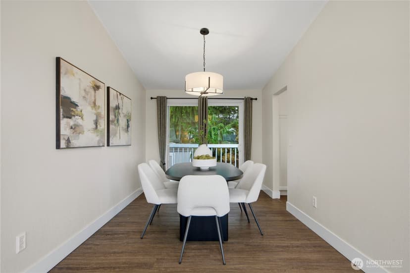 Property photo for 13232 NE 130th Place, Kirkland photo 9