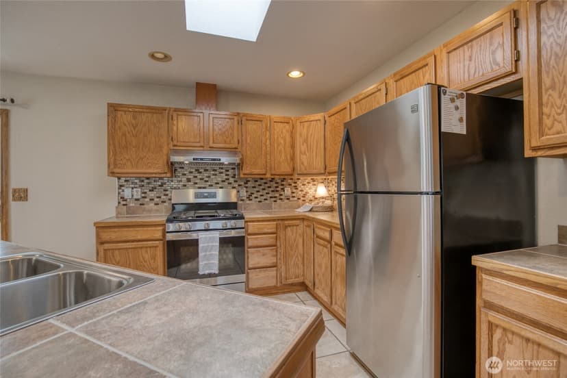 Property photo for 602 Huckleberry Court SE, Ocean Shores photo 14