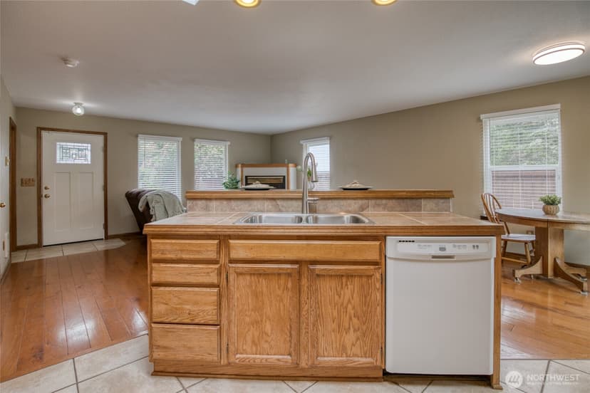 Property photo for 602 Huckleberry Court SE, Ocean Shores photo 16