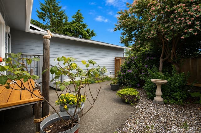 Property photo for 602 Huckleberry Court SE, Ocean Shores photo 3