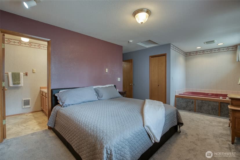 Property photo for 602 Huckleberry Court SE, Ocean Shores photo 18