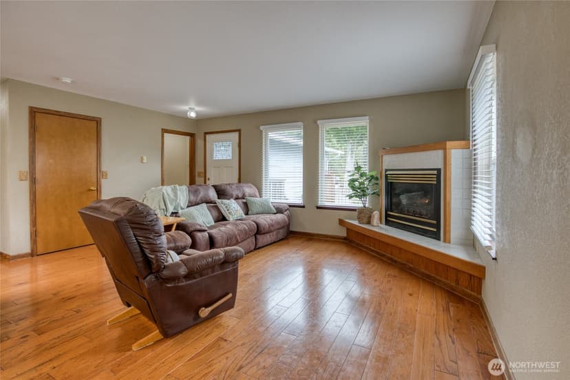 Property photo for 602 Huckleberry Court SE, Ocean Shores photo 7