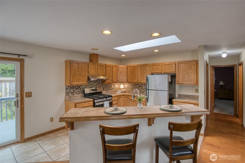 Property photo for 602 Huckleberry Court SE, Ocean Shores photo 12