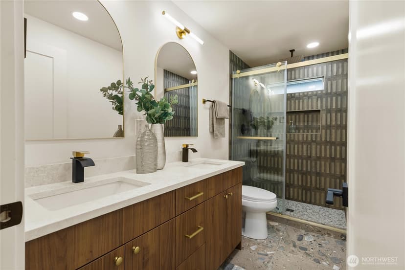 Property photo for 16142 SE 42 Place, Bellevue photo 13