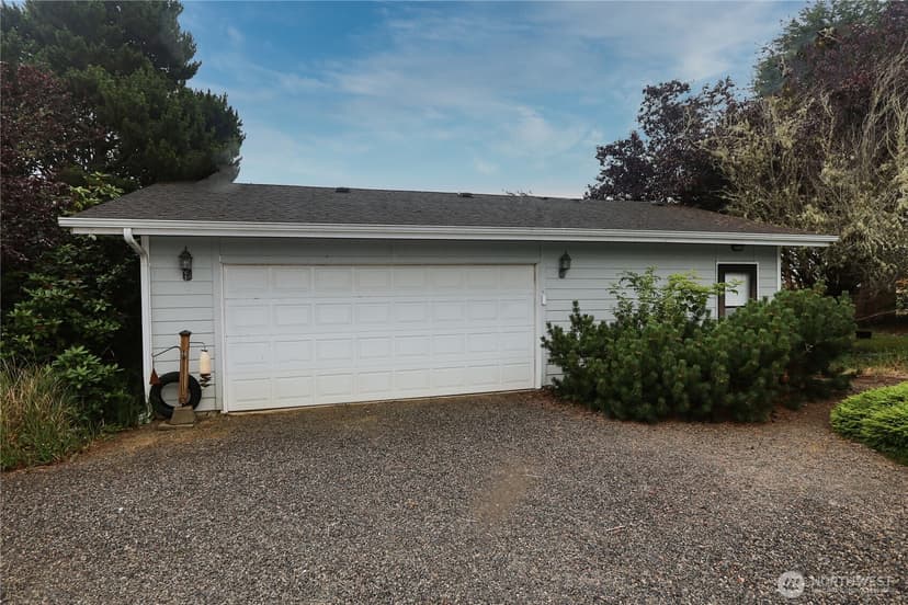 Property photo for 243 Octopus Avenue NE, Ocean Shores photo 21