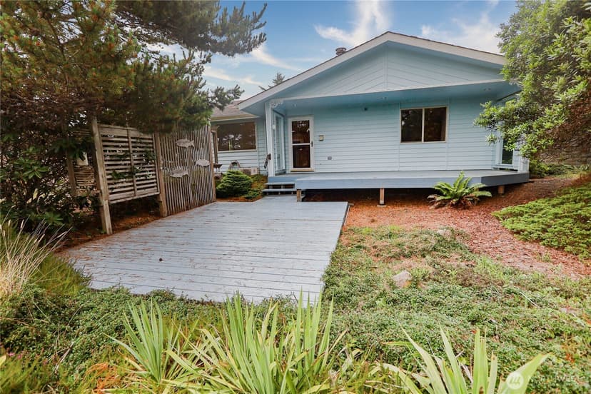 Property photo for 243 Octopus Avenue NE, Ocean Shores photo 16