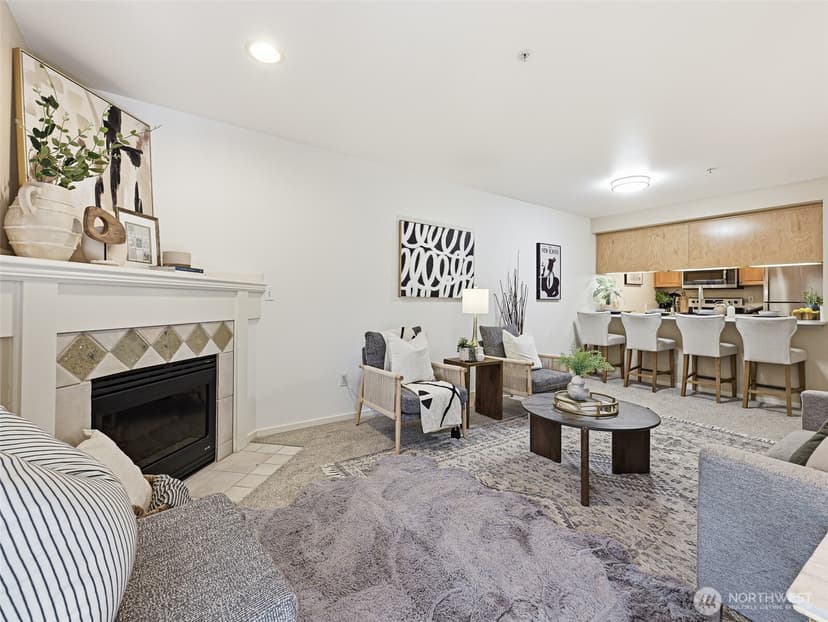Property photo for 12345 Roosevelt Way NE #310, Seattle photo 9