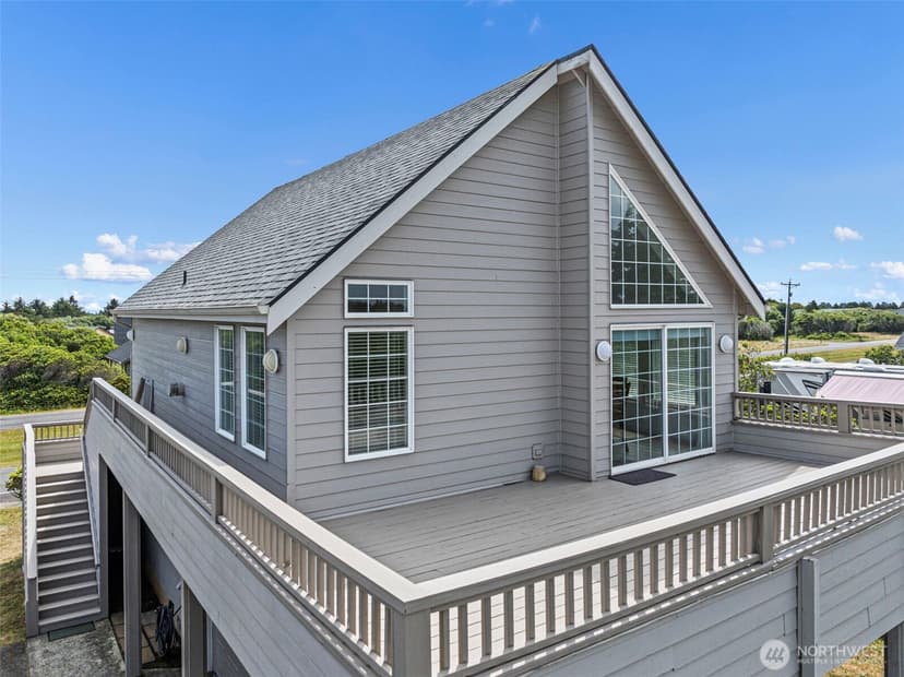 Property photo for 885 Ocean Shores Boulevard SW, Ocean Shores photo 29